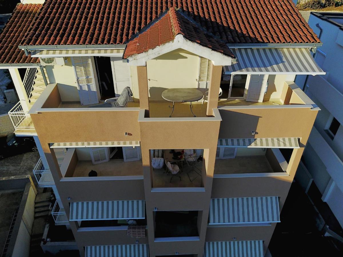 Apartments By The Sea Podgora, Makarska - 2615 Exterior foto